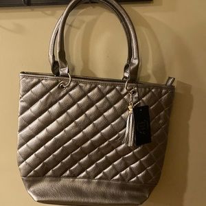Tote style bag in great condition